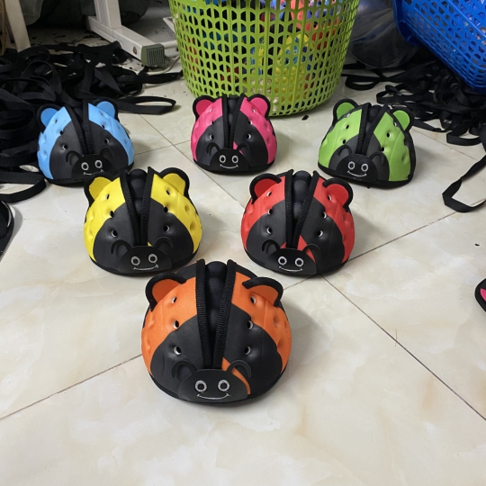 Bọ tai gấu đủ hình